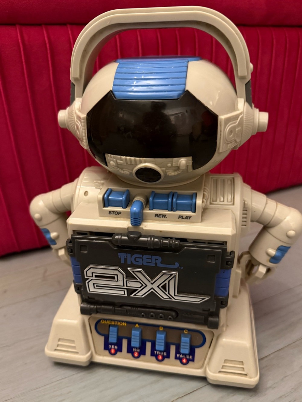 VINTAGE TIGER TALKING ROBOT